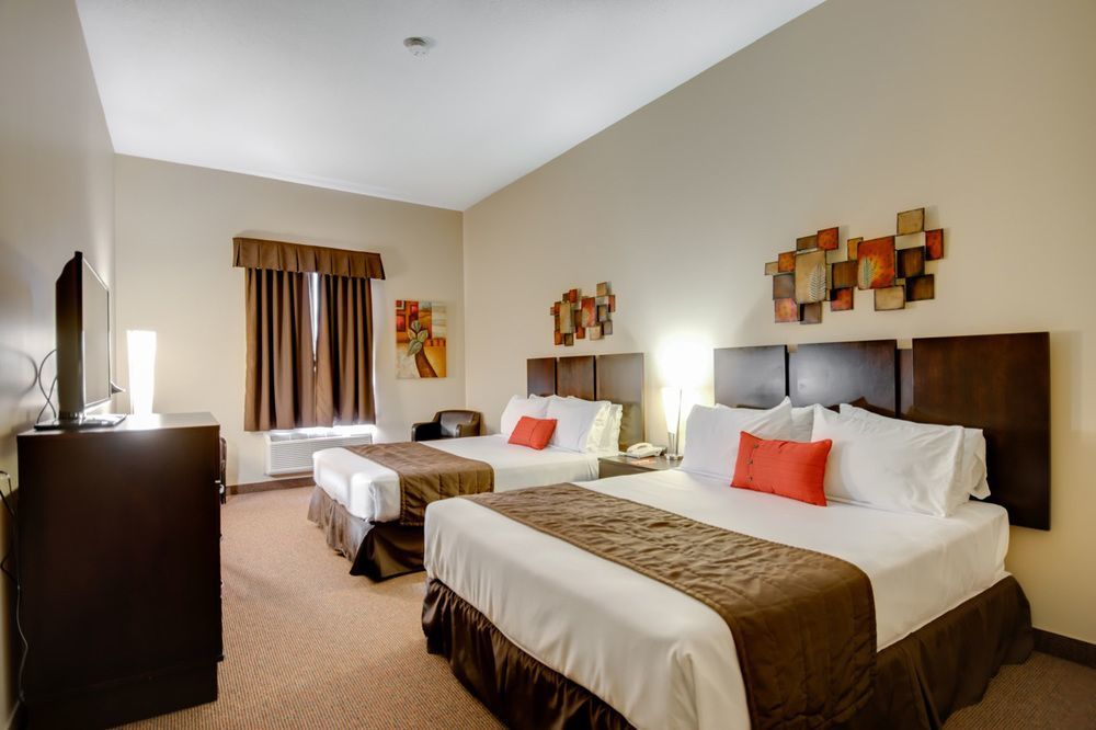 Econo Lodge Inn & Suites Saint Apollinaire Esterno foto